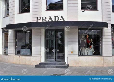 prada russia